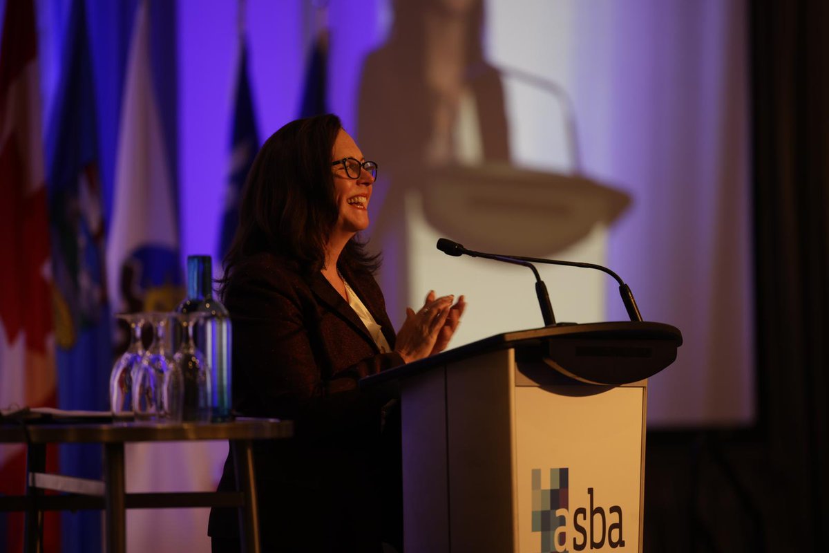 President Marilyn Dennis <a href="/marilyndyyc/">Marilyn Dennis</a> &amp; CEO Dr. Vivian Abboud presented certificates to this year's cohort. Thanks to Dr. Sheila LeBlanc, <a href="/UCalgaryContEd/">Continuing Education</a> Associate Vice President, for sharing insights on the 2024-25 program. Congratulations to all! #abed   conted.ucalgary.ca/cor/asba/