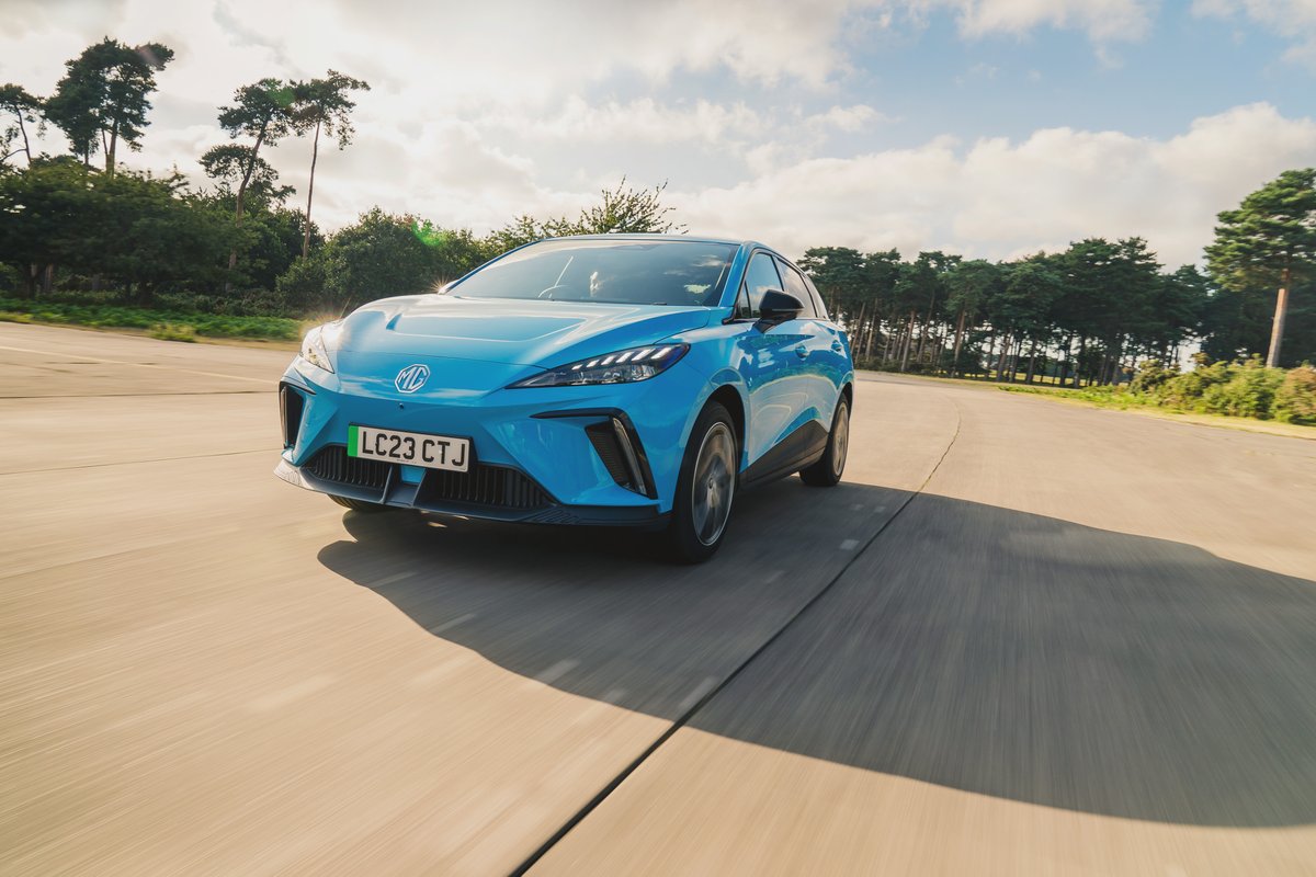 eleconomista's tweet photo. #Patrocinado | El MG4 es el último lanzamiento de MG Motor, representando la culminación de años de innovación y excelencia en el diseño automotriz. 

#MG100 #EnjoyAlways https://t.co/QG9CLGiOtZ