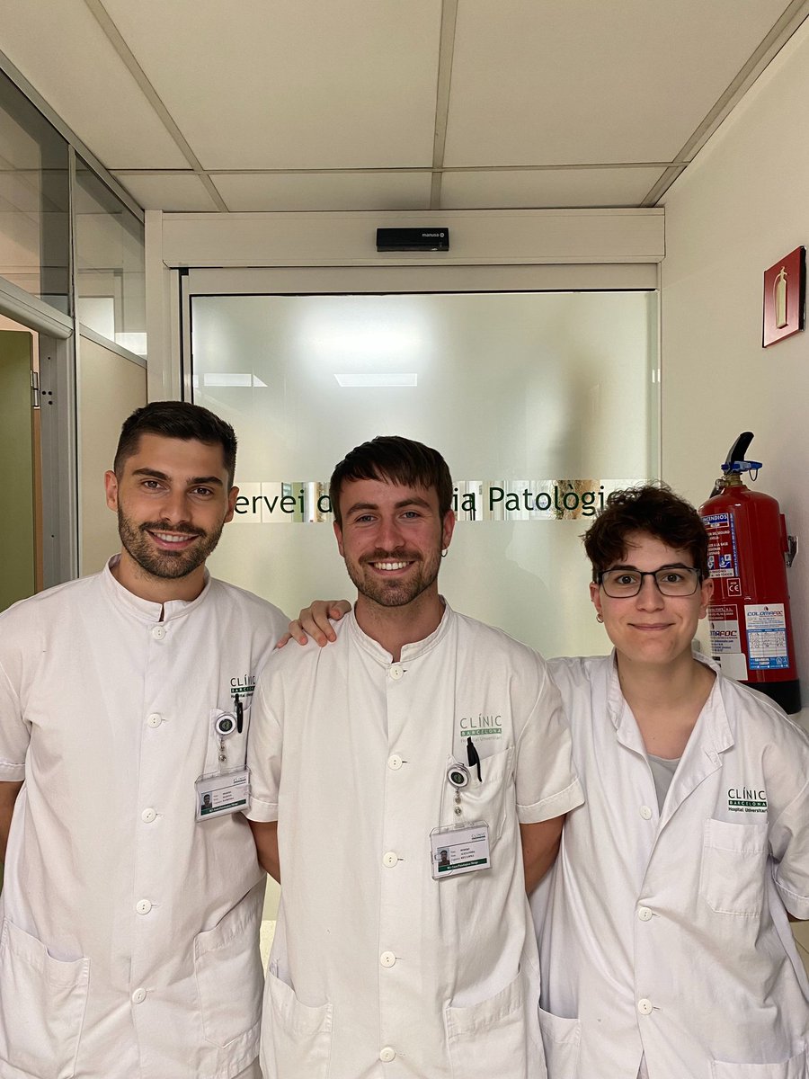 Damos la bienvenida oficial a los nuevos R1s de nuestro servicio: el Dr. Ramonda, el Dr. Rey y el Dr. Tasso, que se incorporaron el pasado 16 de mayo. Esperemos que disfrutéis mucho de vuestra nueva etapa laboral 🎉🥳 Bienvenidos!