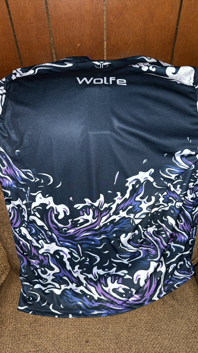 Jerseys came in just in time for the <a href="/NACCLeagues/">North American CoD Circuit</a> 

So 🔥🔥 <a href="/TemprGG/">TEMPR</a> 

To Cop yours now!! raven.gg/stores/temprgg/