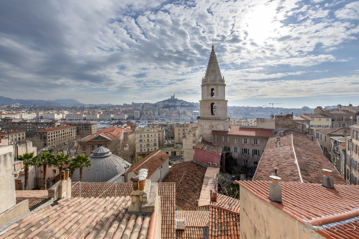 CDC_Habitat's tweet image. 📈 Bilan | En 2023, #CDCHabitat #PACAC, c'est :

🏘 2 992 logements neufs livrés
🚧 1 945 logements mis en chantier
🏗 253 logements réhabilités &amp;amp; en cours de réha
🪙 484 M€ d'investissements
🏢 27 630 logements &amp;amp; commerces gérés
👫 439 collaborateurs

📰 groupe-cdc-habitat.com/wp-content/upl…