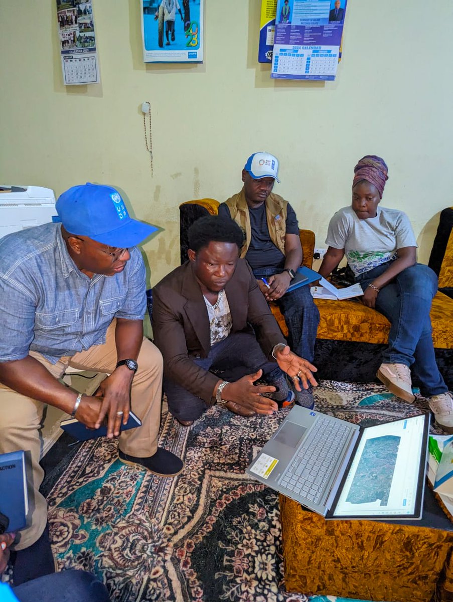 This morning, our #ResRep <a href="/FredAmpiah/">Fredrick Ampiah</a> had a fruitful meeting with the Kenema City Council! 

They explored ways to accelerate development, boost waste management efficiency, and enhance the well-being of citizens.  #ProductivePartnership