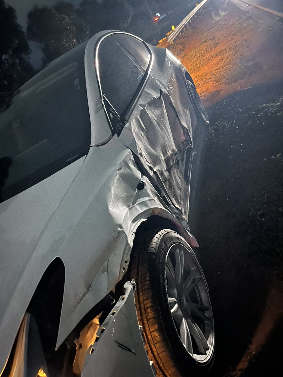 081Jaz's tweet photo. @elonmusk the Model Y stood up to a truck. I pushed back at the truck to keep me safe. She’s busted though https://t.co/LOpKRINL7l