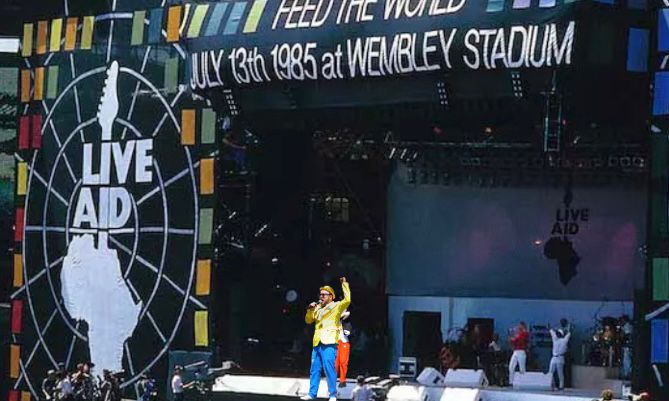 ⁉️ Did You Know ⁉️

Mr Yellow Jacket performed at LIVE AID? 💛🌈🎸

#charactersinthecommunity #mryellowjacket #liveaid1985