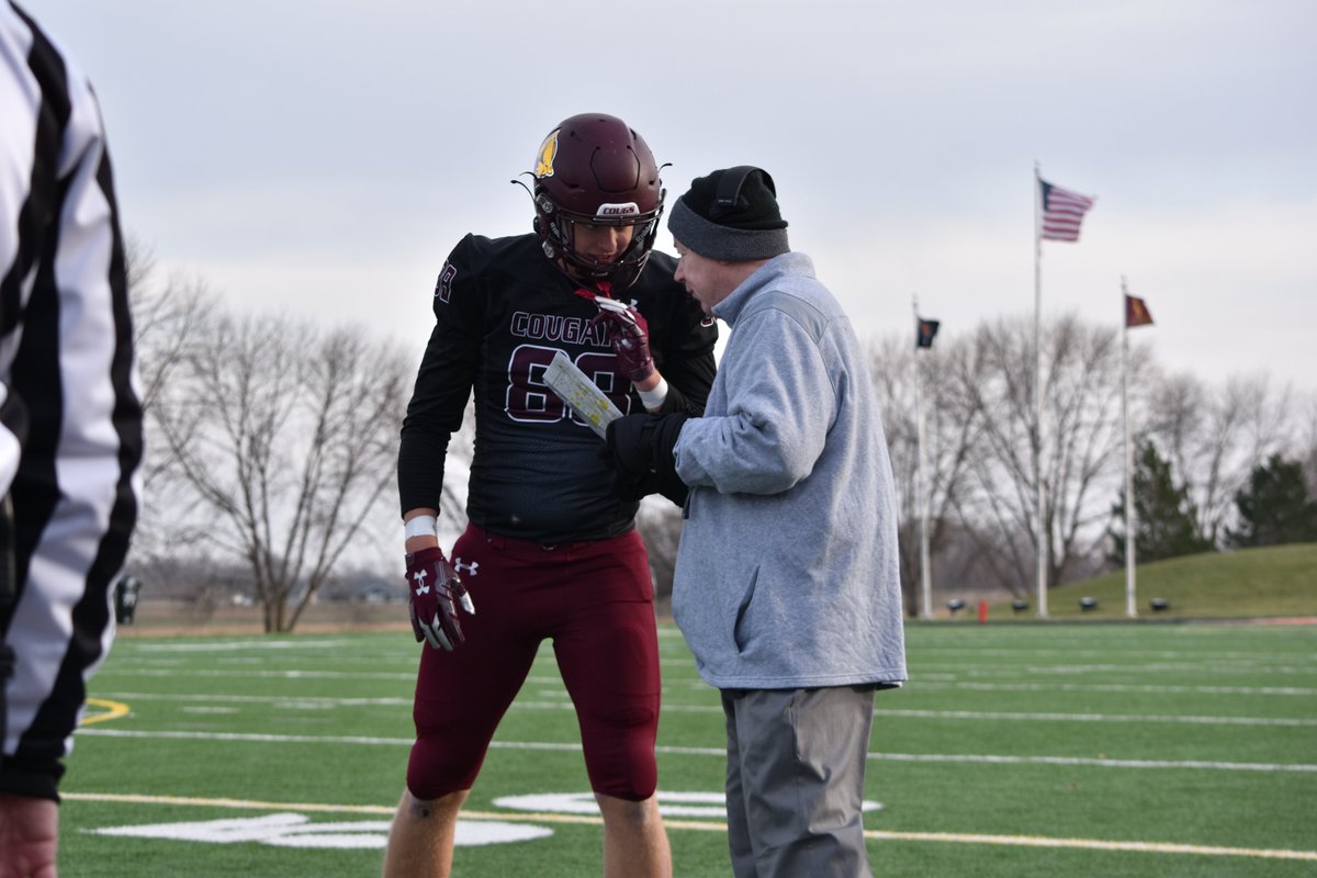 🚨 '25 Recruits 🚨

Coaches are evaluating Tight Ends this week!

📲Fill out our Questionnaire- bit.ly/MorrisRecruiti…

Let's see that film 🎥

#TEAM #RollCougs🐾