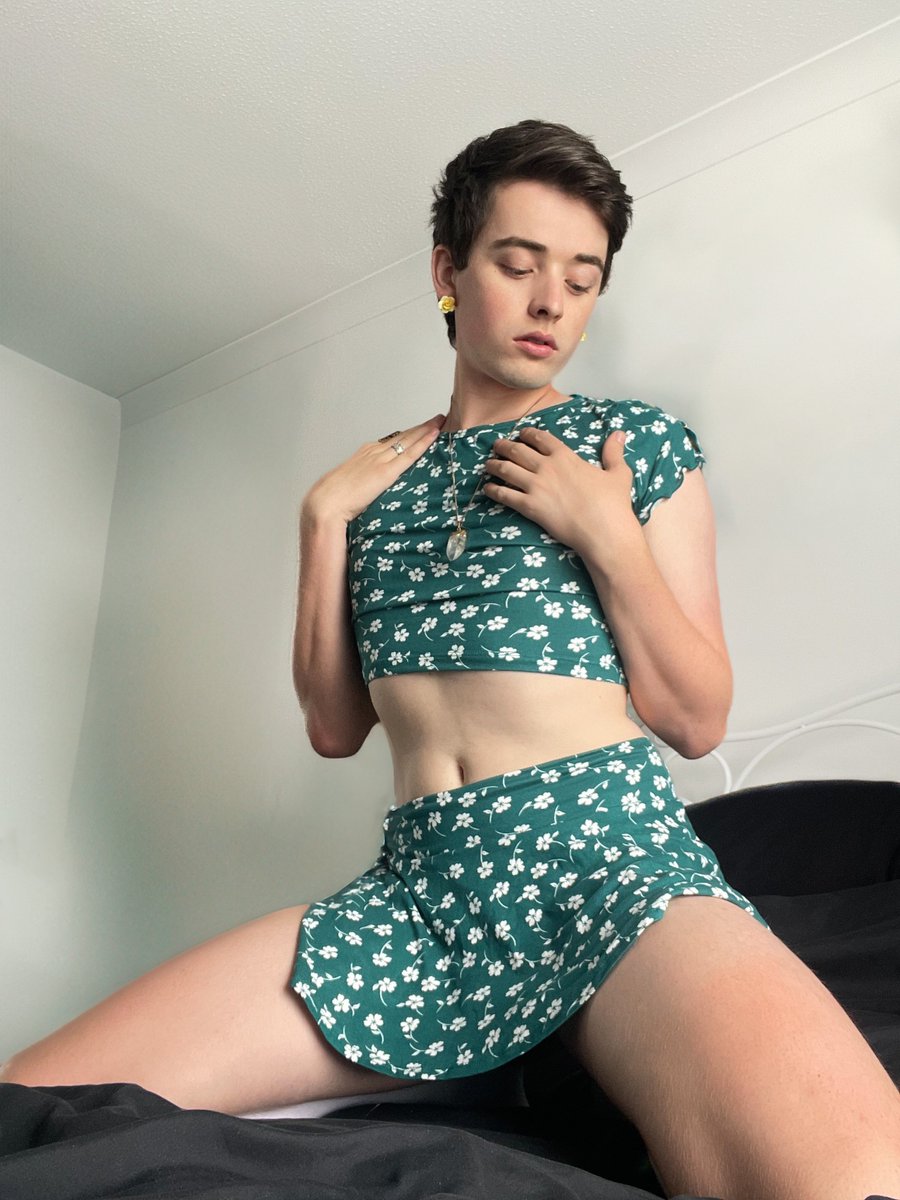 DrewCooper_'s tweet photo. 🤍 Femboy Realness 🤍 https://t.co/aAyd6JhwHI