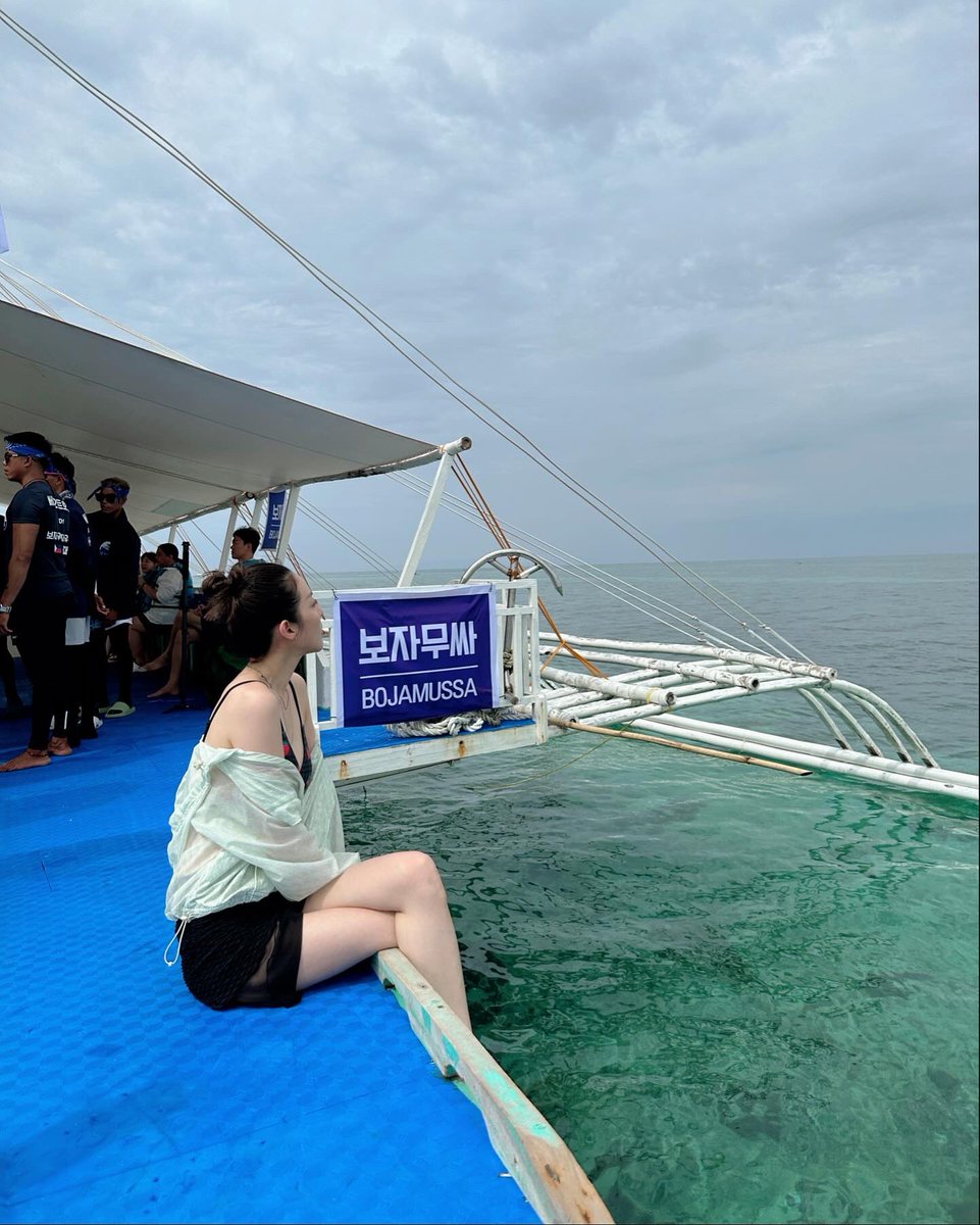 krungy21's tweet photo. Hopping tour in Bohol 🏝️🛥️⛵️🐠🐢🌊🍺
#DaraTour in #Bohol #Philippines
#다라투어 인 #보홀 #필리핀 https://t.co/zg9EIlwQQt