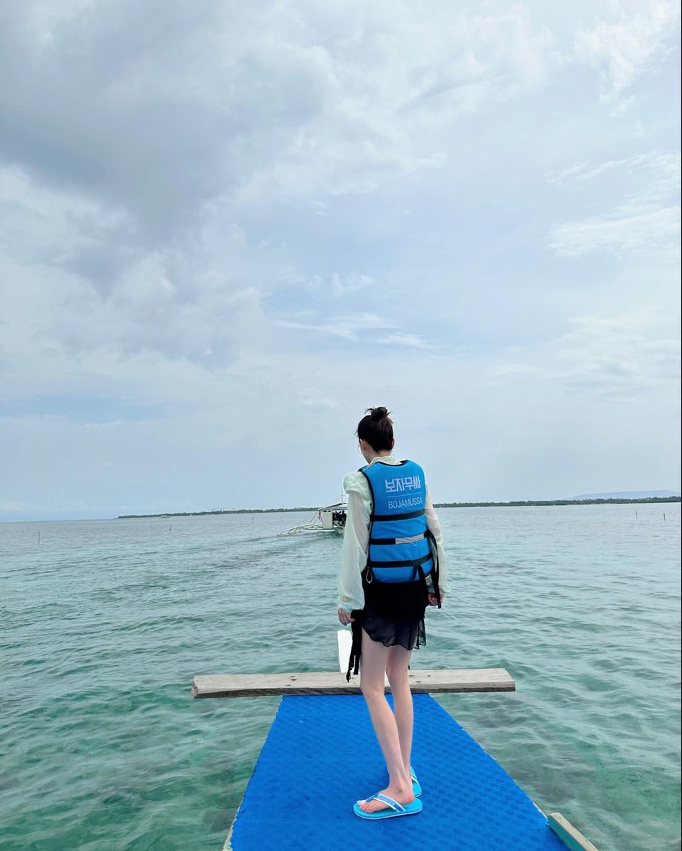 krungy21's tweet photo. Hopping tour in Bohol 🏝️🛥️⛵️🐠🐢🌊🍺
#DaraTour in #Bohol #Philippines
#다라투어 인 #보홀 #필리핀 https://t.co/zg9EIlwQQt