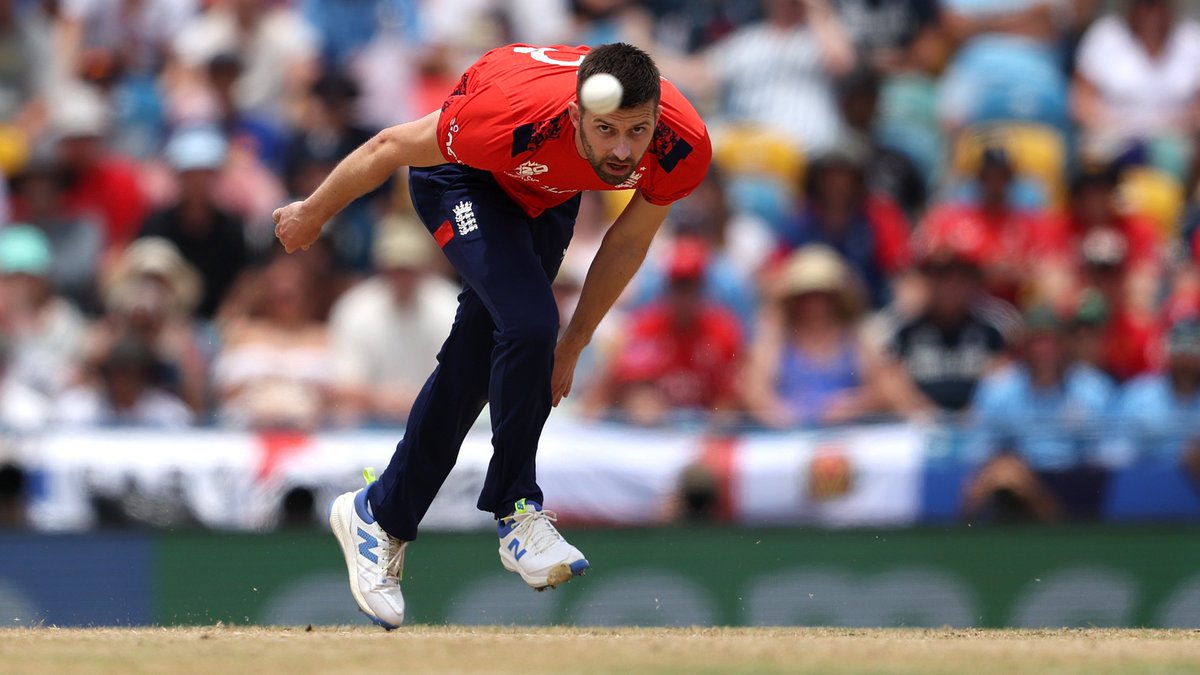 WOODY STRIKES! But it's a no ball... George Munsey survives! 😅 3️⃣1️⃣-0️⃣ #EnglandCricket | #ENGvSCO