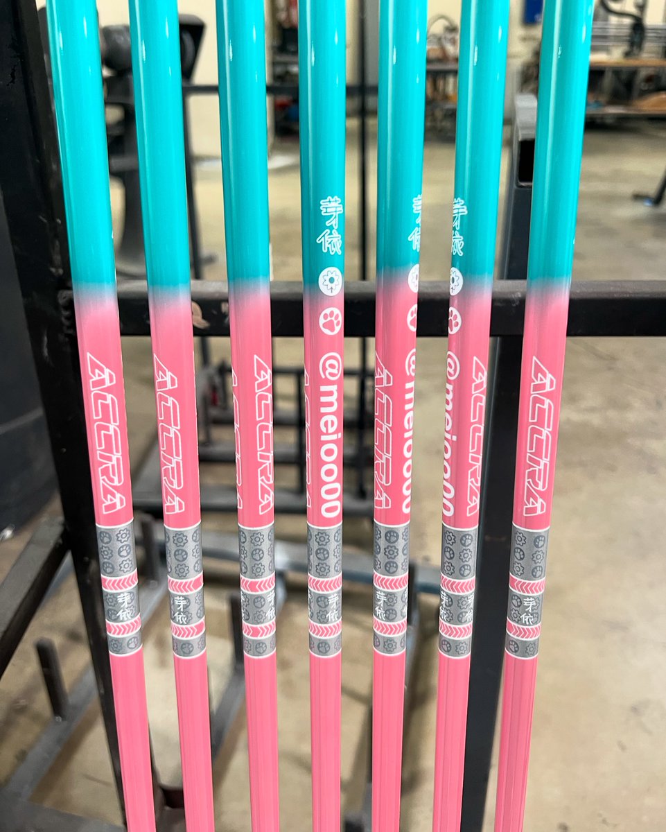 An up-close look at <a href="/meibrennan_/">Mei Brennan</a>'s custom i-Series. 🌸 🐾