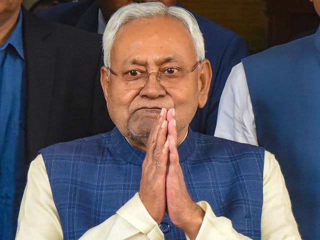 बस नीतीश जी को पलटी मरना बाकी रह गया है 😂📷
#election2024
