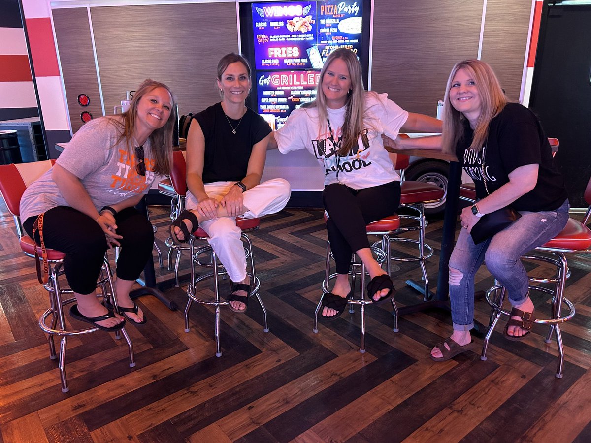 DodgeTigers's tweet photo. Have a great summer! Best of luck to our 8th graders and we will see our 6th and 7th graders next year! #DMSpride #weare192 https://t.co/4BfoKYBE5T
