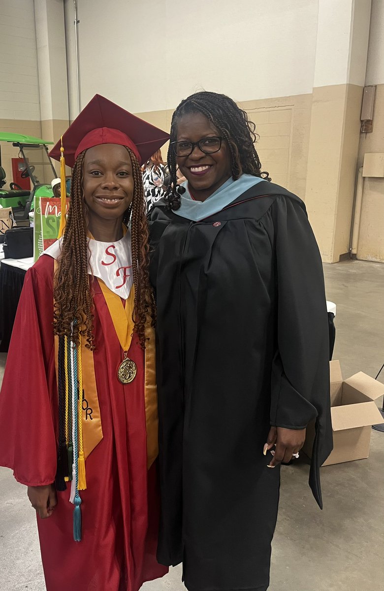 qspencer1085's tweet image. SOAR Falcons, SOAR!!!! ❤️🤍
#ProudAP @71sthighccs