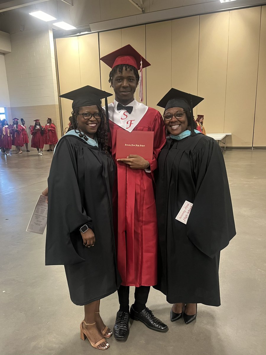 qspencer1085's tweet image. SOAR Falcons, SOAR!!!! ❤️🤍
#ProudAP @71sthighccs