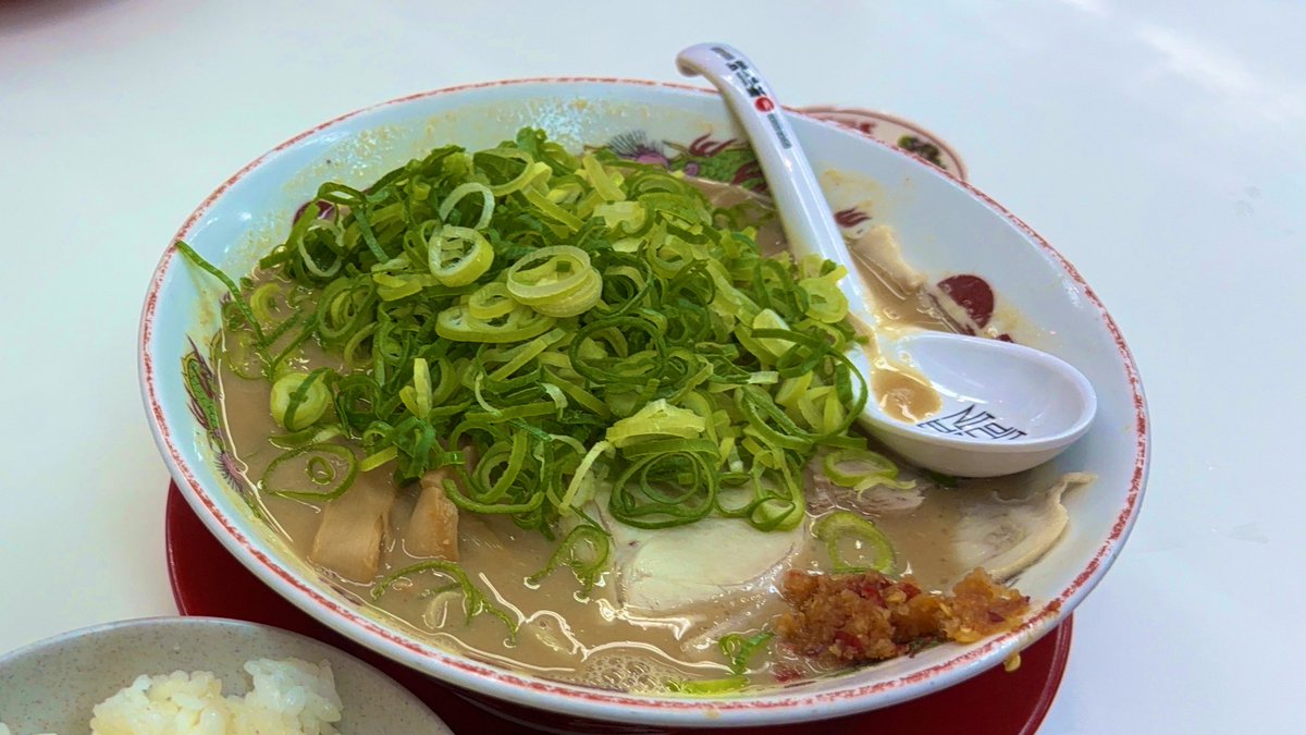 こんな時間に小腹減ったからラーメン行こうぜできてくれる地元の友達最高か？
ラーメン感謝🍜
