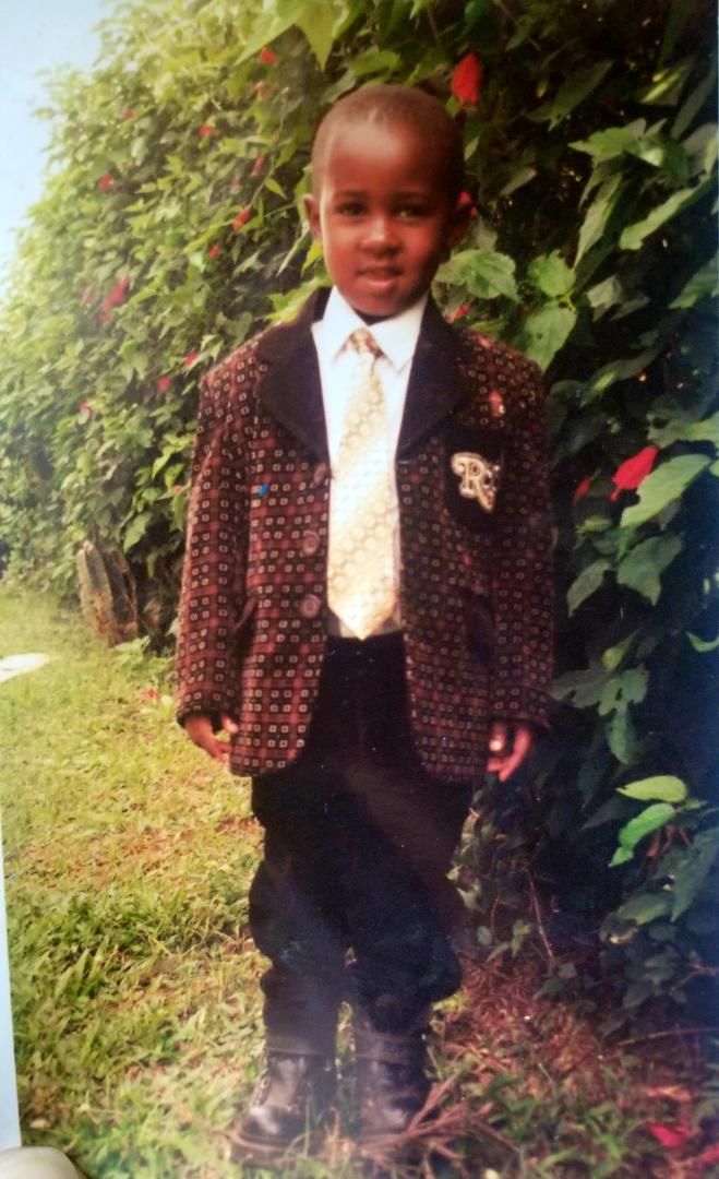 CloraClaire's tweet photo. @ReganMugume Happy birthday Bro😊🥳🥳🥳 https://t.co/wW07imsPqC