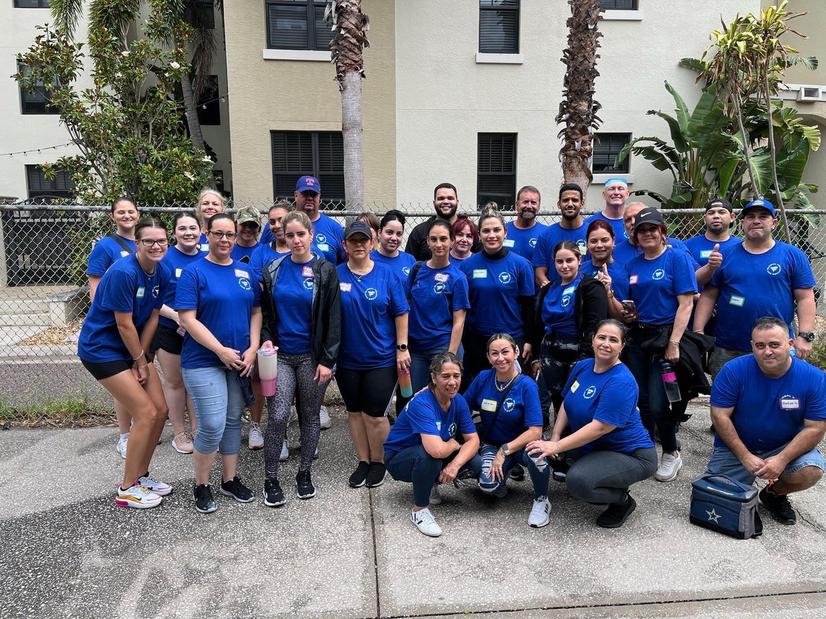 SRNtweets's tweet photo. Thank you to @Fanatics for sending their group of wonderful volunteers out to Haven Poe to paint and refresh our housing facility a couple weeks ago!
#communitysupporters #tampanonprofit #givingback https://t.co/R4bTsUqO8C