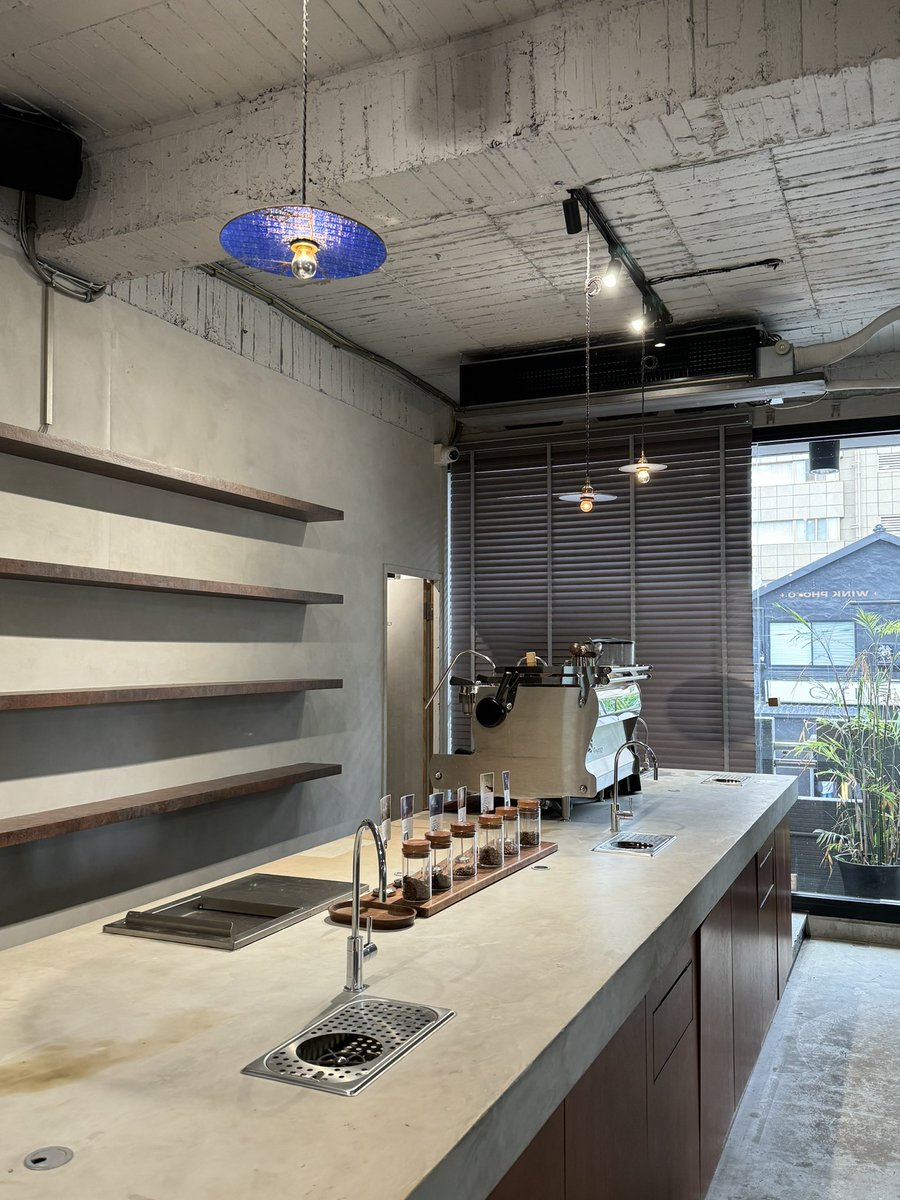 ใครมาไต้หวัน🇹🇼 พวกเทอไม่ควรพลาดร้าน “blank plan”นะโซฮอตมากๆ ยุในเมืองไถจง บรรยากาศดี พนักงานน่ารักมาก และขนมก็อร่อย จัดว่าเป็นร้านคาเฟ่ชิลๆ สบายๆ ที่ถ้ามาไต้หวันไม่ควรพลาด แต่ถ้าไปร้านคาเฟ่ แบบนี้เค้าจะบัฃคับให้สั่งคนละเมนูทะพวกเทอ~ 

<a href="/aroii/">@aroii บอกต่อ</a> 
#ไต้หวัน #taiwan2024