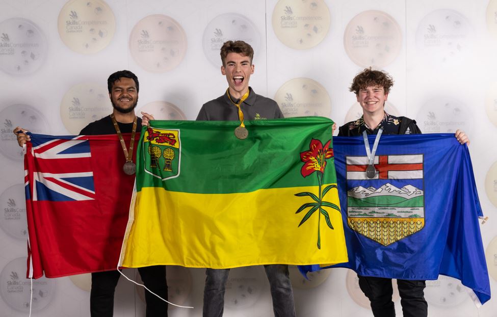 Pembina Trails SD (@pembinatrails) on Twitter photo .<a href="/PembinaTrails/">Pembina Trails SD</a> congratulates Hamza Haque from <a href="/FRCCenturions/">FRC Centurions</a>, who recently captured the bronze medal in the Web Technologies category at the Skills Canada national competition in Québec City.
Well done Hamza!
#AccomplishAnything #PembinaTrailsProud .<a href="/PembinaTrails/">Pembina Trails SD</a> congratulates Hamza Haque from <a href="/FRCCenturions/">FRC Centurions</a>, who recently captured the bronze medal in the Web Technologies category at the Skills Canada national competition in Québec City.
Well done Hamza!
#AccomplishAnything #PembinaTrailsProud
