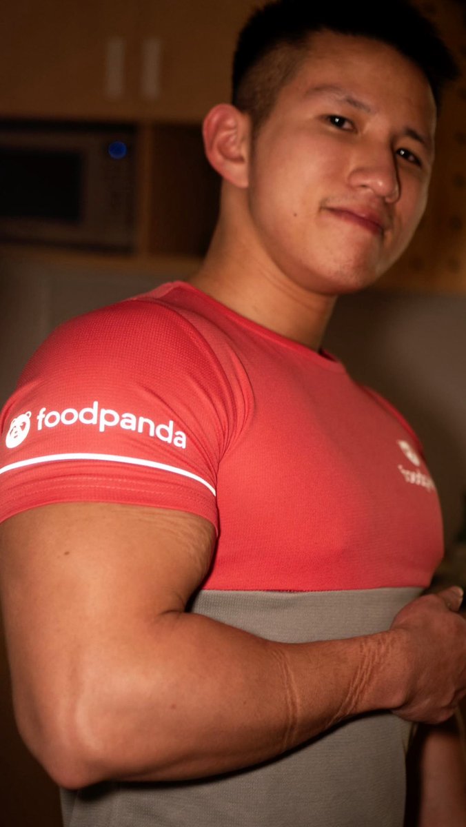 是你點的外送嗎？😏
Credit <a href="/raisplayrm2005/">ライー Rai 🇭🇰香港/ 🇯🇵 大阪 2026.1.10-12 新春UniMATCH</a>