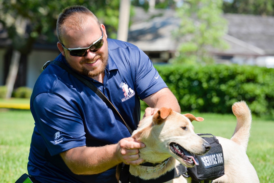 A new study finds that veterans paired with service dogs may be as much as 66% less likely to be diagnosed with post-traumatic stress disorder. bit.ly/3x0yFaA