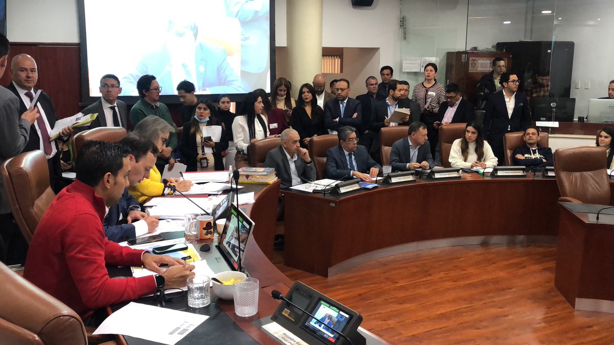 Comisión Sexta tweet media