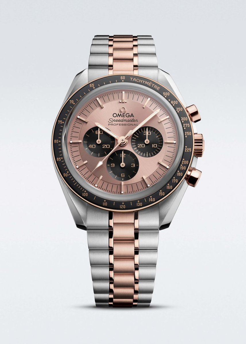 TheWatchMuse's tweet photo. From a real hit with the white dial, to a bit of a miss with the new two-tone Moonwatch.

I get why a two-tone was needed but something feels off about the design choices here. 

What do you think? 

$18.6k

#omega #watches #moonwatch https://t.co/ORIeJi8BZ1