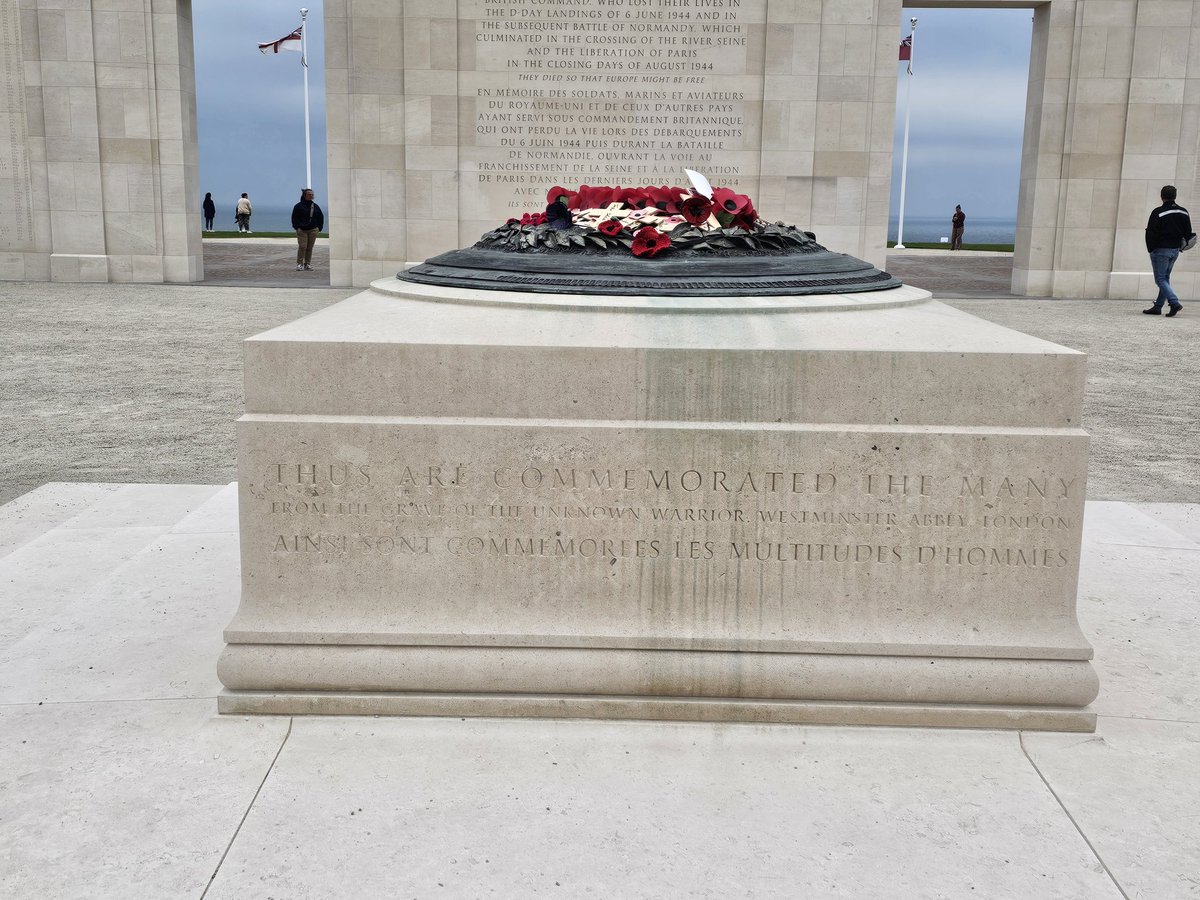 annockh's tweet photo. Lest we forget
2 days until #dday80
#standingwithgiants
@britishmemorial
#versurmer https://t.co/UXelTF1j3c