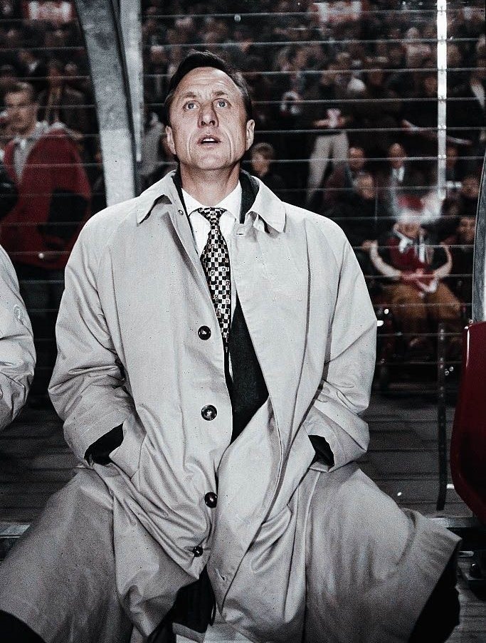 🗣 Johan Cruyff : "Seul Barcelone peut arrêter Barcelone, si ils font les choses correctement, personne ne peut les arrêter tant qu'ils ne commencent pas à faire les choses mal."

💙❤️