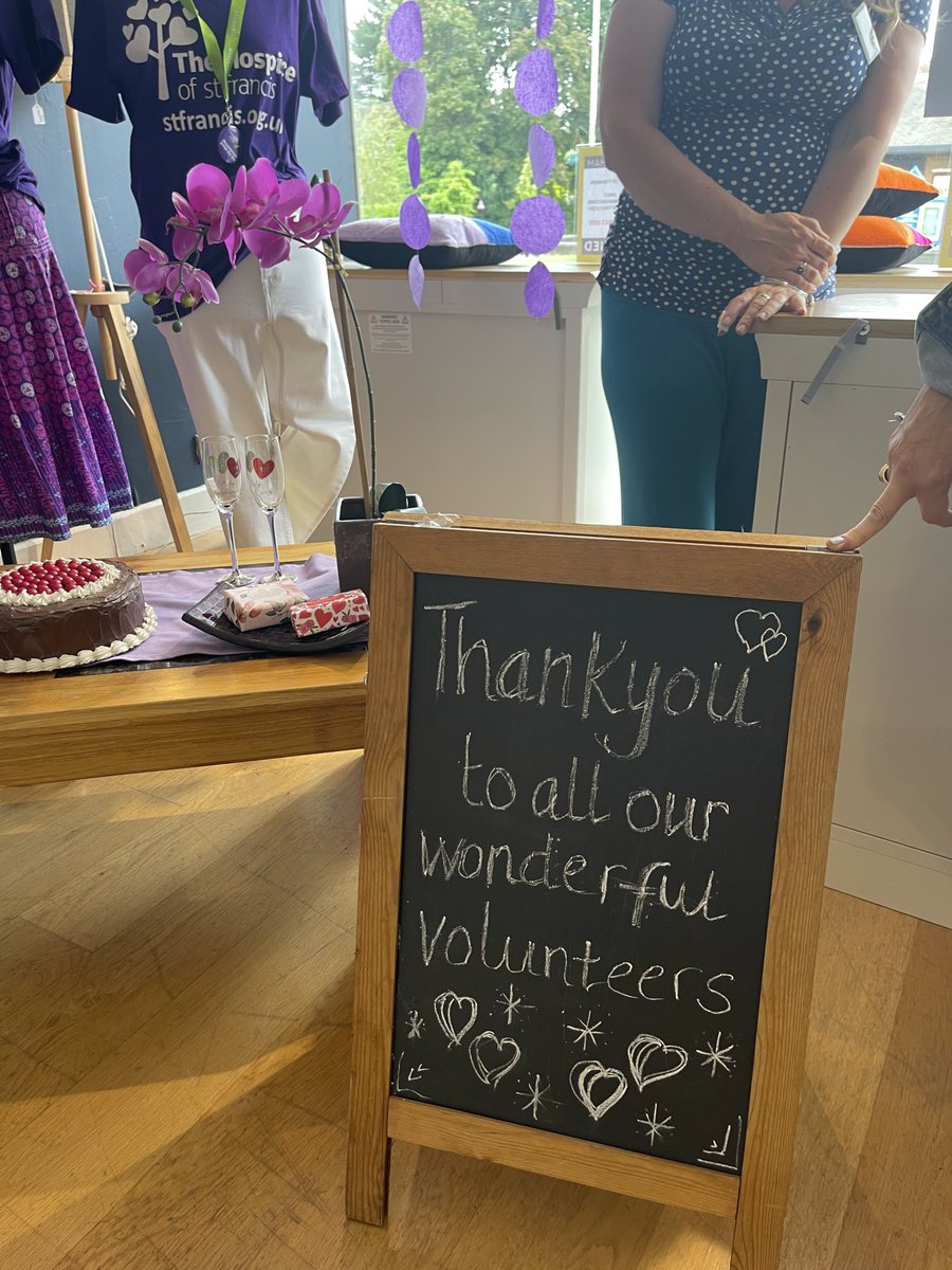hertslieutenant's tweet photo. Pleased to visit “Owned” - the huge ⁦@Hospicstfrancis⁩ shop in Amersham…more like a luxury department store…!
Saying thank you to some of the volunteers during #Volunteersweek. They are the backbone of charities who all need thanking. ⁦@KingsAwardVS⁩ https://t.co/WENH534Yeh