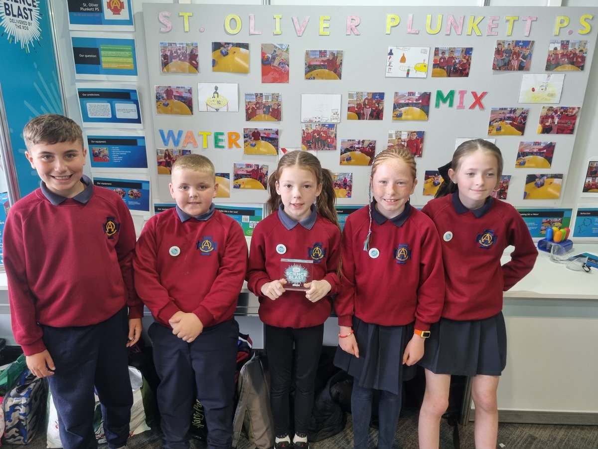 Mr_DevlinPS's tweet photo. An amazing day out at the ESB Science Fair today! The children loved discussing our experiment along with visiting the other schools' stands to see their experiments. Some excellent workshops and shows on offer also! @StOPPSBelfast https://t.co/0ViPFAbcyN