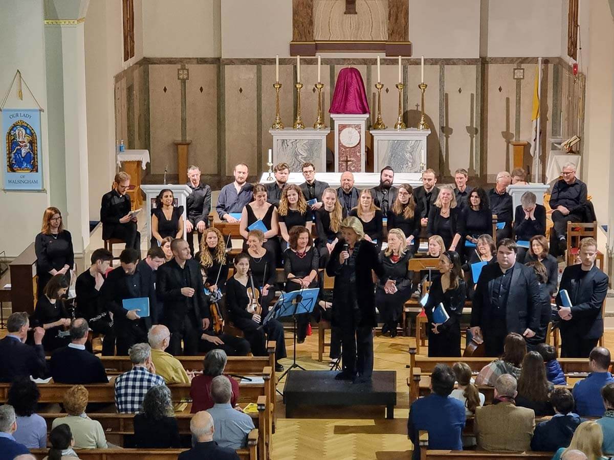 Local chamber choir @FulhamCamerata are teaming up with Westminster Opera Company for a thrilling summer concert on Sunday 16 June. Find out more, including how to get your tickets, here: lbhf.gov.uk/news/2024/06/f…