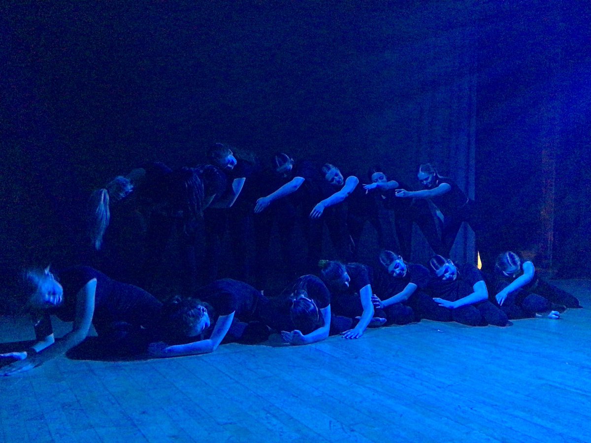 HHS Dance tweet media