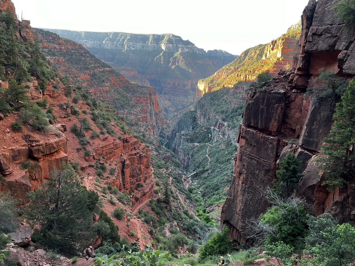 drjohnmeade's tweet image. ✅ Hike Grand Canyon Rim to Rim
Last year, I went below the Rim for the first time both hiking and rafting.
This year, I prepped and completed my first R2R with some great friends.
~26 miles
~10,000 feet of elevation change (~5000 ft of gain)
-Amazing views