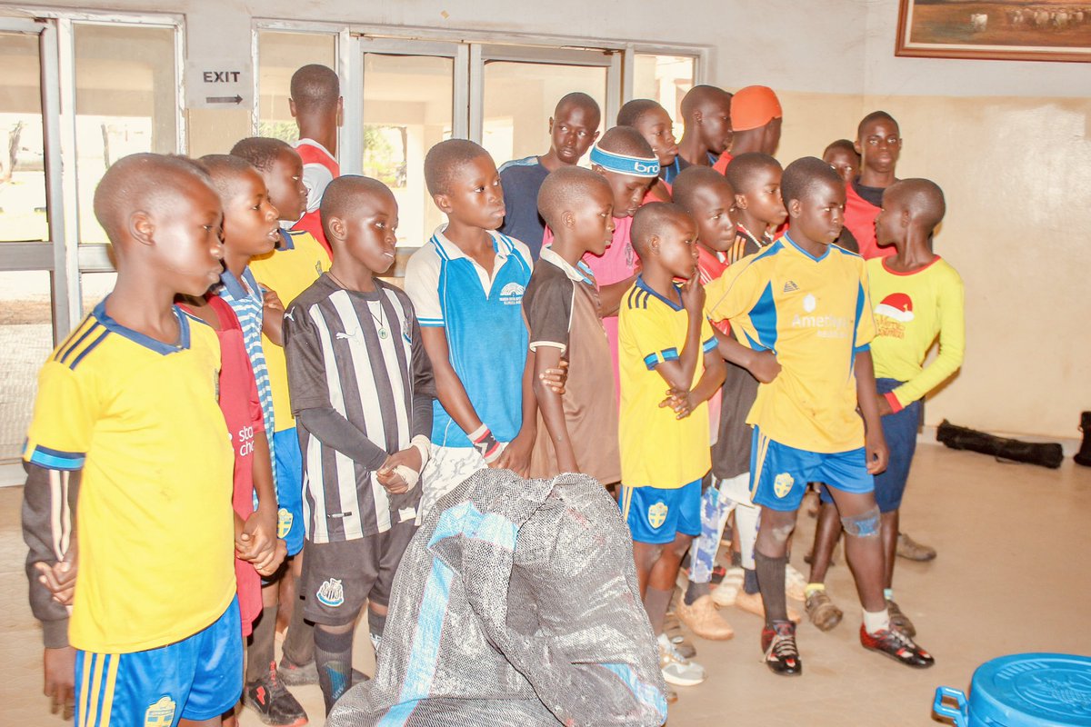 jm9foundation's tweet photo. Throwback to our Maiden Event 2022.
In partnership with Abuja Childrens Home.

#jm9foundation #socialinclusion #empowerorphans #humanitarianintervention #football https://t.co/8x5pcK2KJF