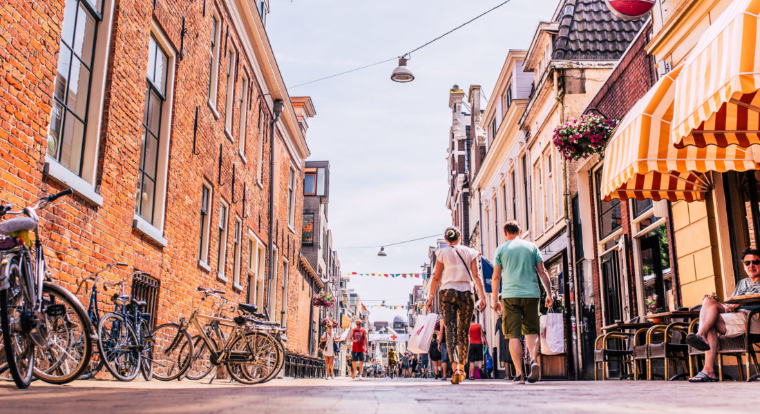 RuimtevoorLopen's tweet photo. “Burgers vragen erom.” @provgroningen is de 1e provincie met eigen #loopbeleid. Een loopagenda voor de komende 4 jaar met verschillende plannen die op stapel staan. Volgens @wandelnet een mooi voorbeeld: “elke #provincie een eigen loopbeleid graag.” 👇https://t.co/Meiu1KwWMa https://t.co/jYrcWiJmag