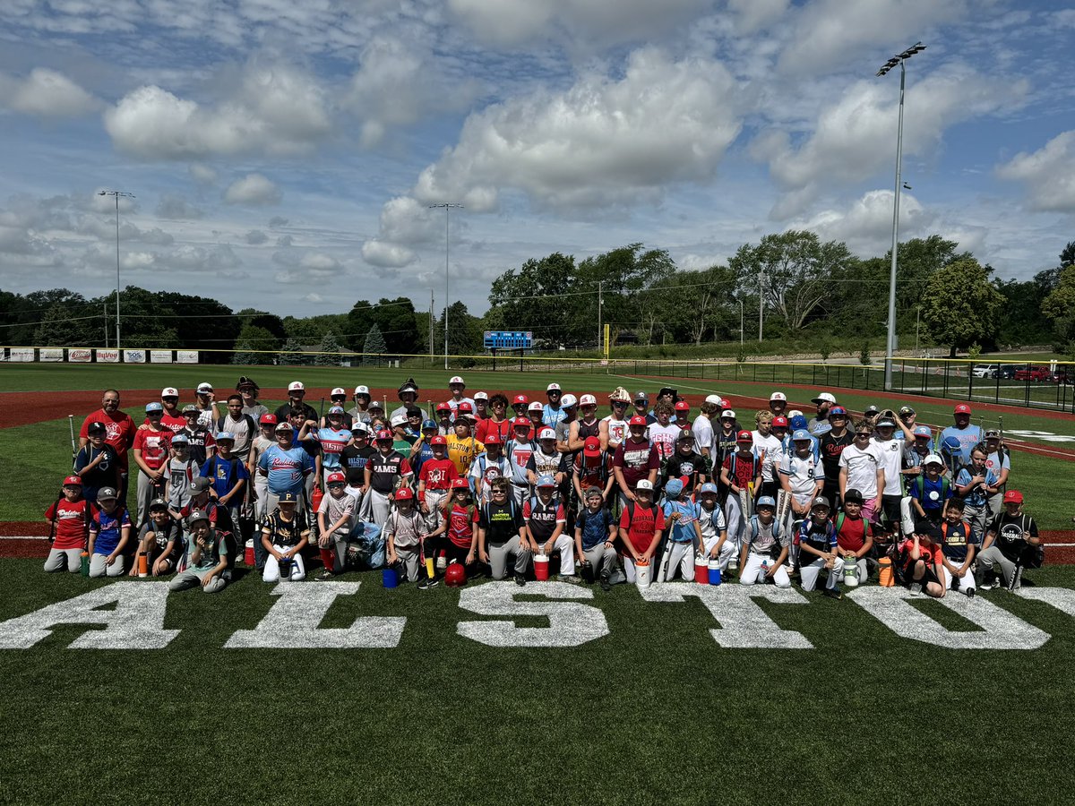 That’s a wrap on this year’s record setting Ralston Baseball summer camp. I say it every year, these two days are my favorite days of the entire summer. Thank you to all who attended. Goal for 2025….we fill out the whole RALSTON on the field!!

#RalstonBoys