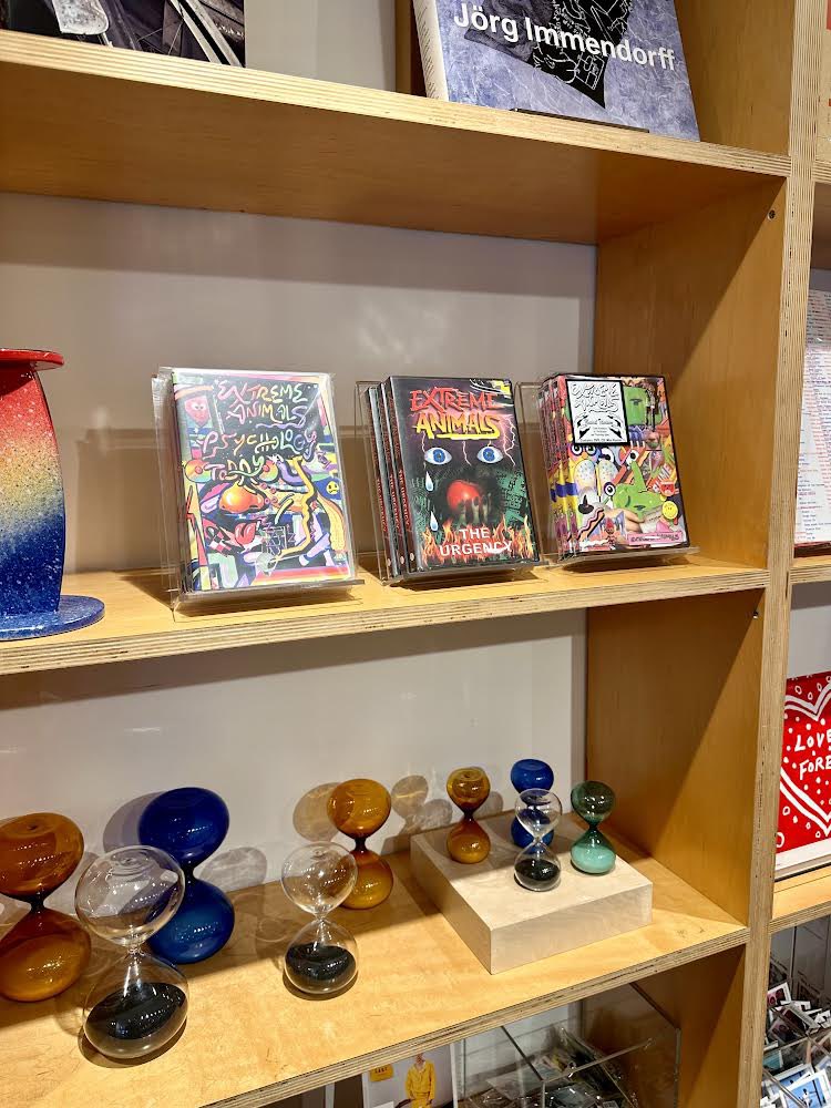 Extreme Animals tweet media