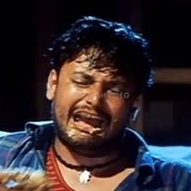 Adda Adda anta nivu heli E sisyan ge @dasadarshan chappli hodsri Su*emakla😭🐷

Lo tamma kel eli adda anta helkond bandiro yedda dengi kalsidivi nam atra beda sumane chappli hodskotira 🤫🤣🐷

#BossOfSandalwood || #DrShivaRajkumar 
#DrPuneethRajkumar || #AppuBoss 👑