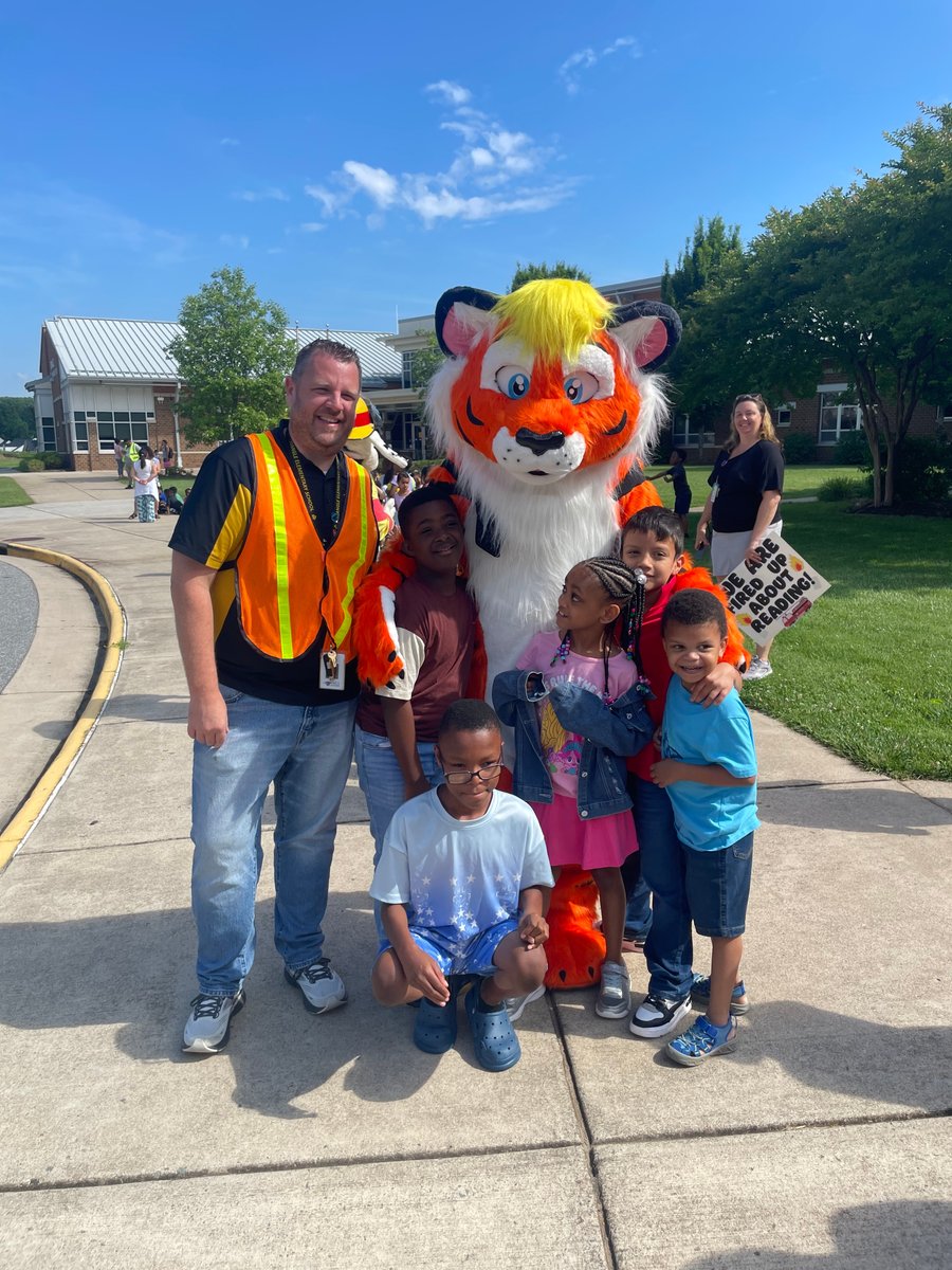 Triangle Tigers tweet media