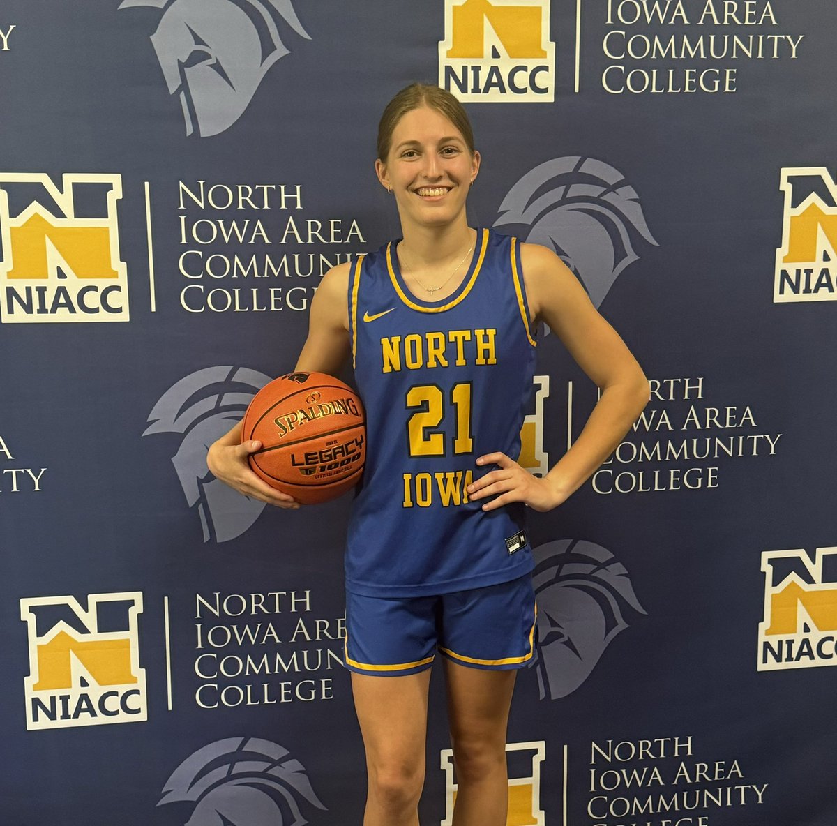 MachaelaTrask's tweet photo. I am very excited to announce my commitment to continue my academic and athletic career at NIACC! I would like to thank my teammates, coaches, and family for pushing me along the way. A big thank you to Coach Vaught for giving me this opportunity! Go Trojans!!💙💛 #commited https://t.co/osJwdCiYok