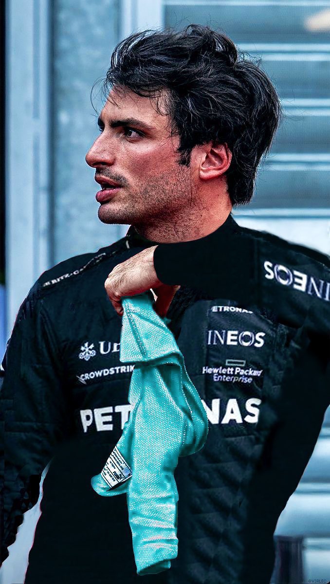 SAINZLOVERS's tweet photo. now lets pray for photoshopped carlos mercedes https://t.co/Sy8sGTxG8v