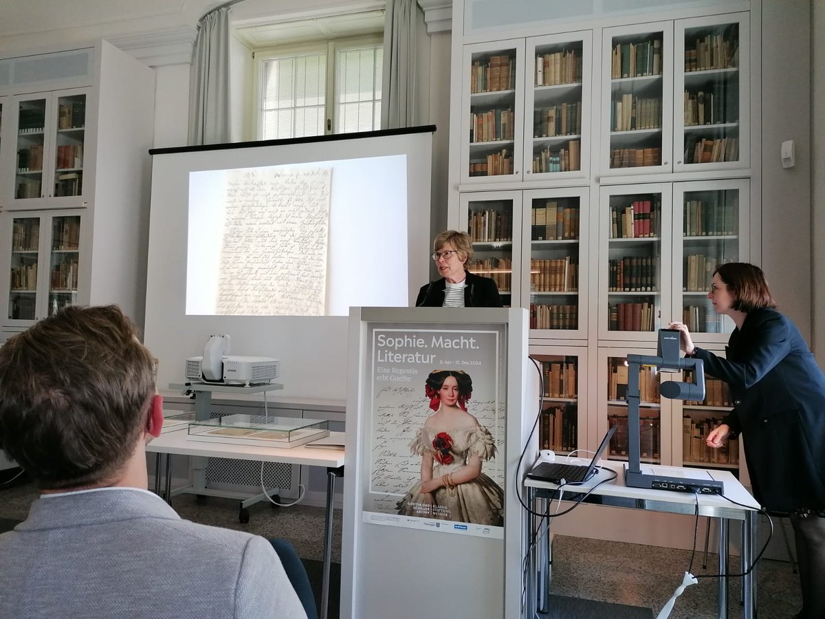 Impressionen aus unserer heutigen Veranstaltung: Präsentation des prominenten Neuzugangs – Briefe #Schiller #Körner. PS: Alle neuen Briefe sind bereits bei uns verzeichnet, digitalisiert und #online! #CyberArchives #IAW2024