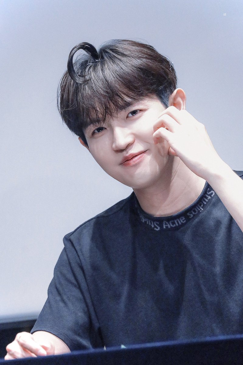 AM_0527_'s tweet photo. #김재환 https://t.co/P42I9cxtaF