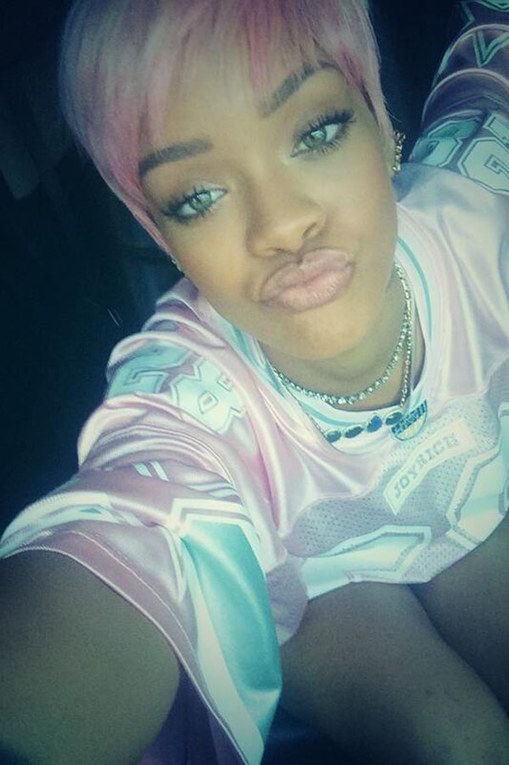 JustinGuzmn4's tweet photo. don't forget these pics of Rih with short hair #pinkanna #fentyhair https://t.co/Zc8Ya7Amao
