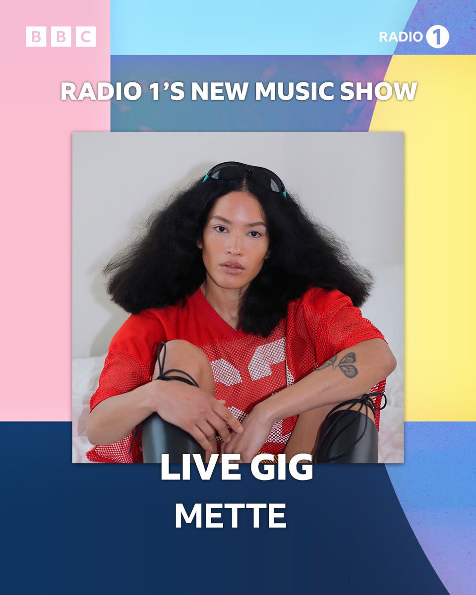 METTE (@mettenarrative) on Twitter photo .<a href="/BBCR1/">BBC Radio 1</a> Iive gig incoming!!!
Catch me on your airwaves from 6pm bst
@jackxsaunders
bbc.co.uk/programmes/m00… .<a href="/BBCR1/">BBC Radio 1</a> Iive gig incoming!!!
Catch me on your airwaves from 6pm bst
@jackxsaunders
bbc.co.uk/programmes/m00…