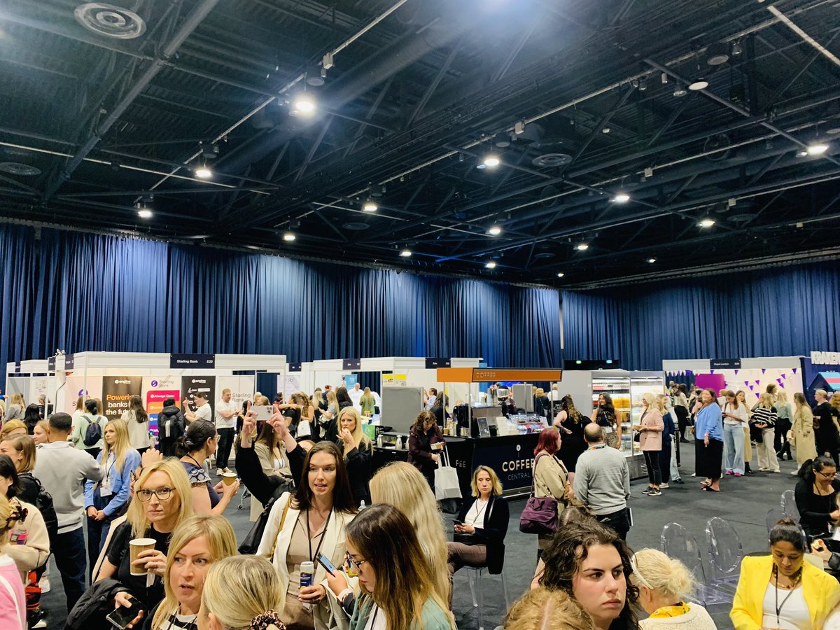 Philippa Hedley-Takhar (@piphedley) on Twitter photo Busy day <a href="/wibexpouk/">WIBTexpoUK</a> with <a href="/ChristinaEKing/">Christina King</a>
Key takeaways:
✔️ A career in tech is all about the journey
✔️ Embrace discomfort - growth & comfort do not coexist
✔️ Be the role model you wish you had
#wibtemanchester #techshecan Busy day <a href="/wibexpouk/">WIBTexpoUK</a> with <a href="/ChristinaEKing/">Christina King</a>
Key takeaways:
✔️ A career in tech is all about the journey
✔️ Embrace discomfort - growth & comfort do not coexist
✔️ Be the role model you wish you had
#wibtemanchester #techshecan