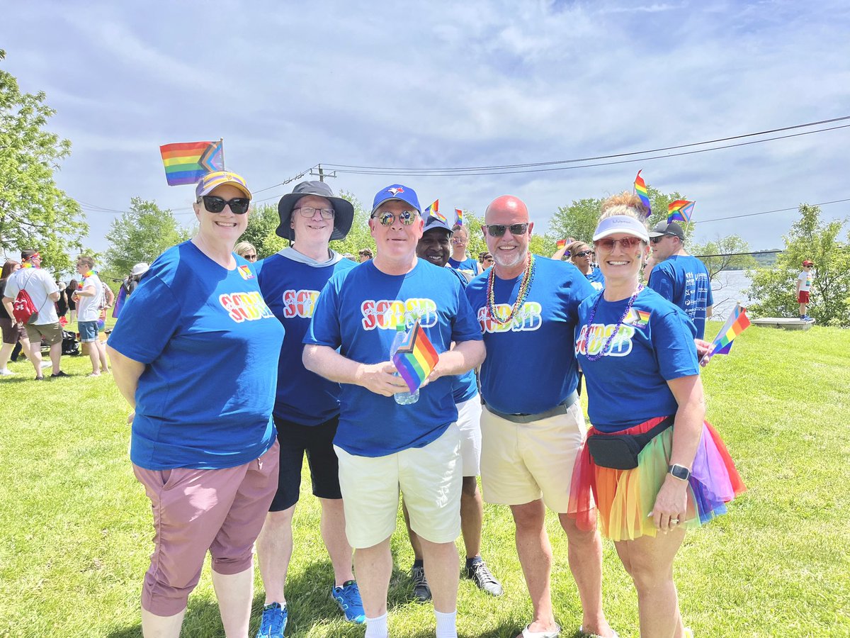 SCDSB_Schools's tweet photo. This #PrideMonth SCDSB staff and union partners are participating in #Pride events throughout #SimcoeCounty. This is just one way the SCDSB is celebrating and showing support for the 2SLGBTQI+ #Community.
 
We kicked off #PrideMonth on June 1 with a #Celebration in Barrie! 🏳️‍🌈🎉 https://t.co/nLFTvtJjNf