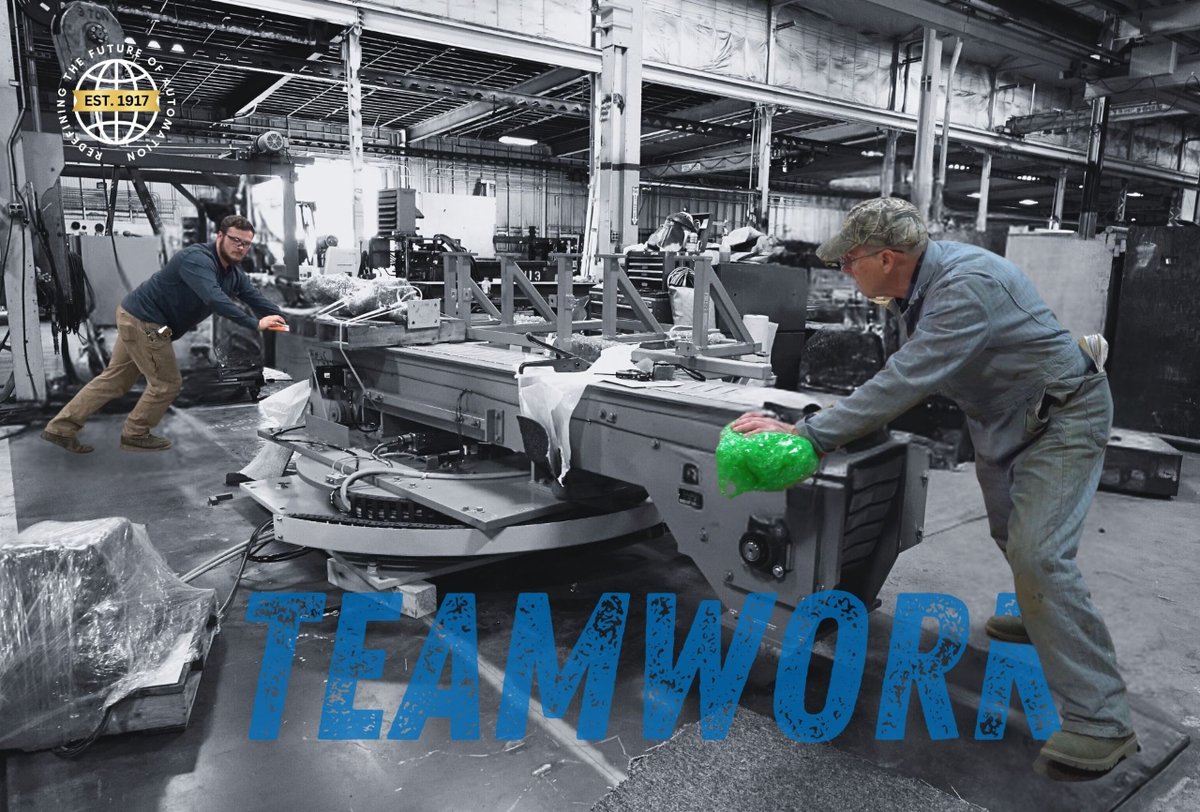 GlobeMachineMFG's tweet image. Teamwork makes the dream work! Here’s Steve and Justin giving their all to prep a conveyor for shipping. At Globe Machine, collaboration drives our success. 💪🔧 #Teamwork #ManufacturingMagic #globemachine #factoryautomation