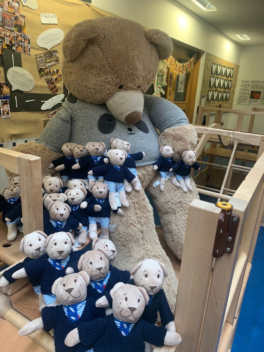 Another year when #LVPSFamily have gone above and beyond knitting and crocheting to give Bert’s bairns a school jumper and tie. The bears are ready to meet their P.1 friends on Friday. Huge thanks to <a href="/LVPS_PTA/">LVPS PTA</a> and #lvpscommunity for their hard work <a href="/LarbertVillage/">Larbert Village PS</a> #LarbertELCtoP1